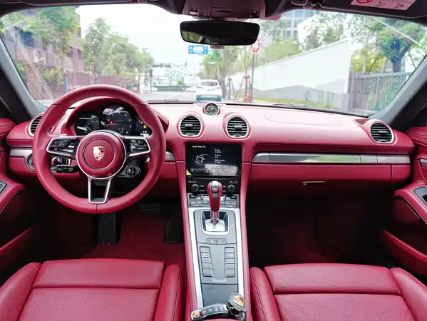 Porsche 718 2024