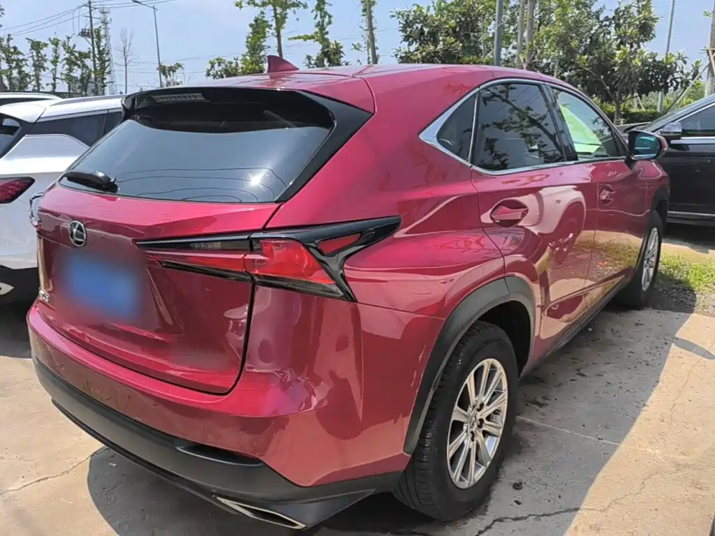 Lexus NX 2019 — фото 7