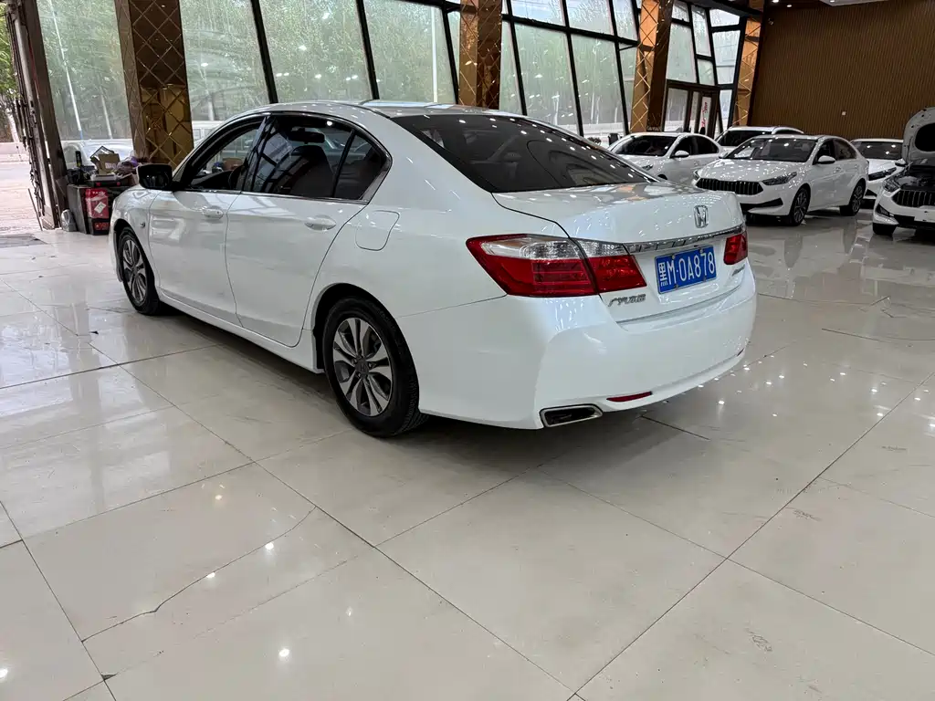 Honda Accord 2015 — фото 3