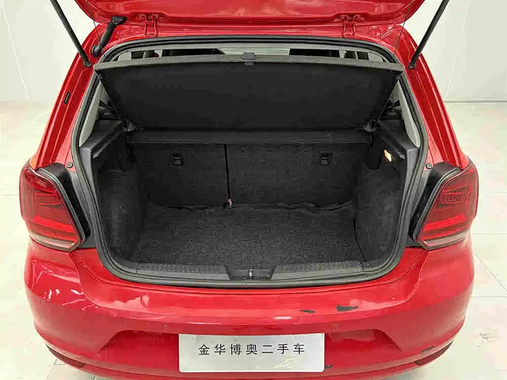 Volkswagen Polo 2015