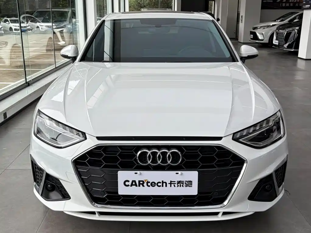 Audi A4L 2023 — фото 2