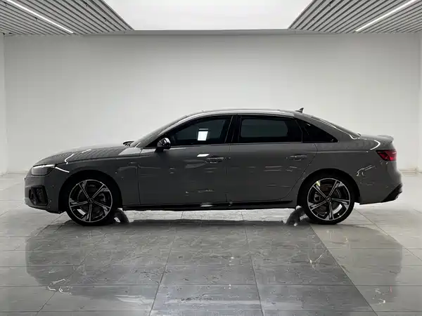 Audi A4L 2025