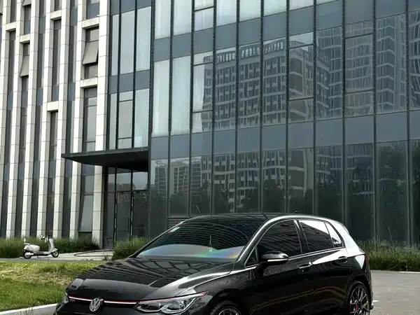 Volkswagen Golf GTI 2022