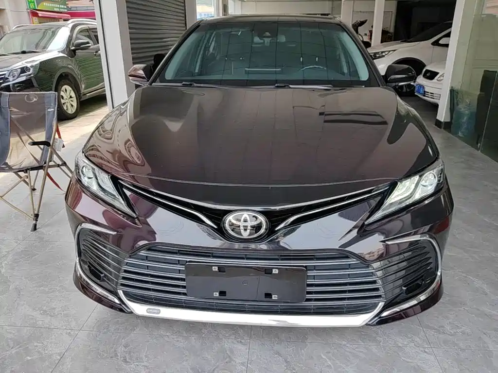 Toyota Camry 2021 — фото 3