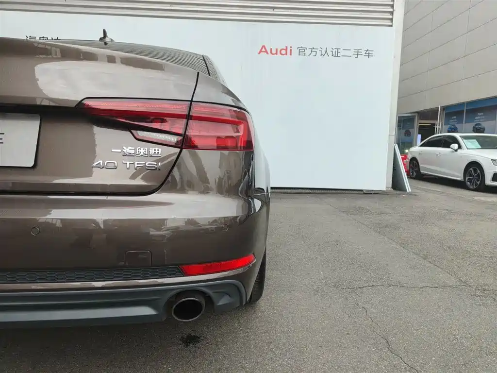 Audi A4L 2018 — фото 17