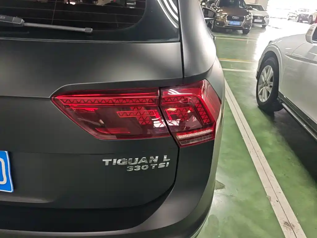 Volkswagen Tiguan L 2018 — фото 8