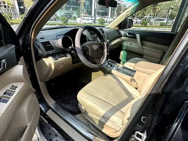 Toyota Highlander 2011