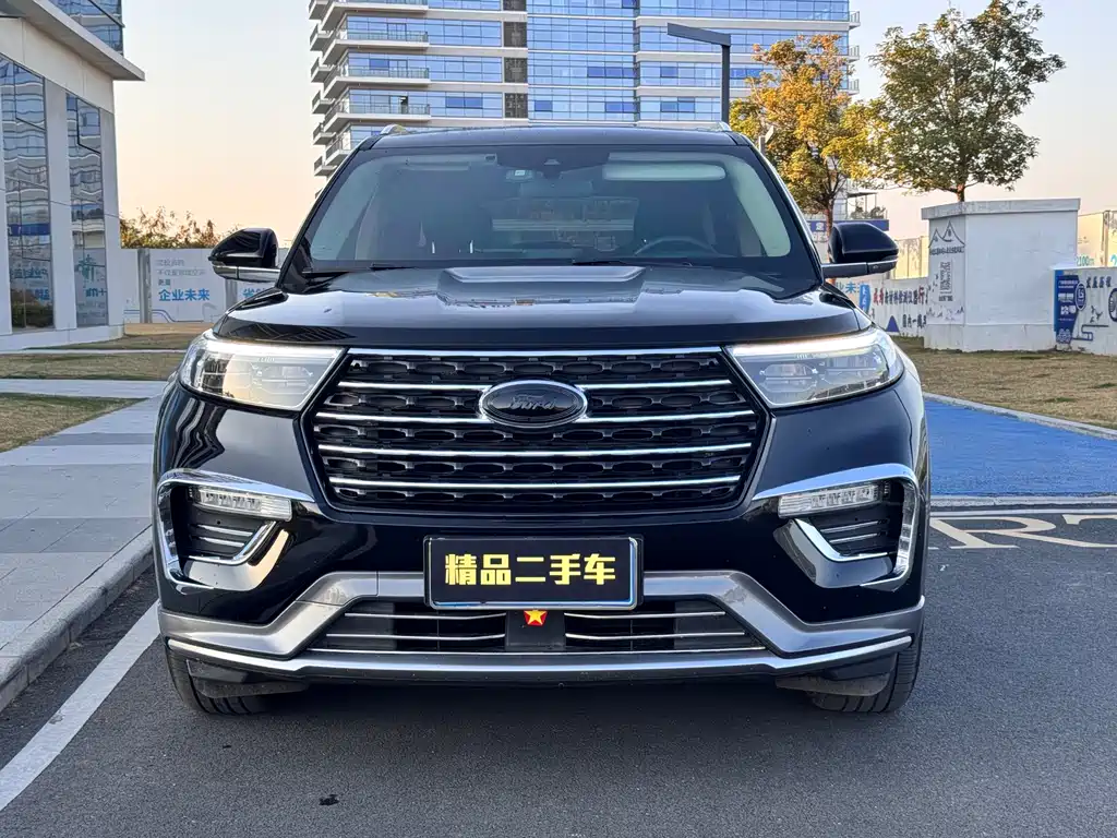 Ford Explorer 2022 — фото 2