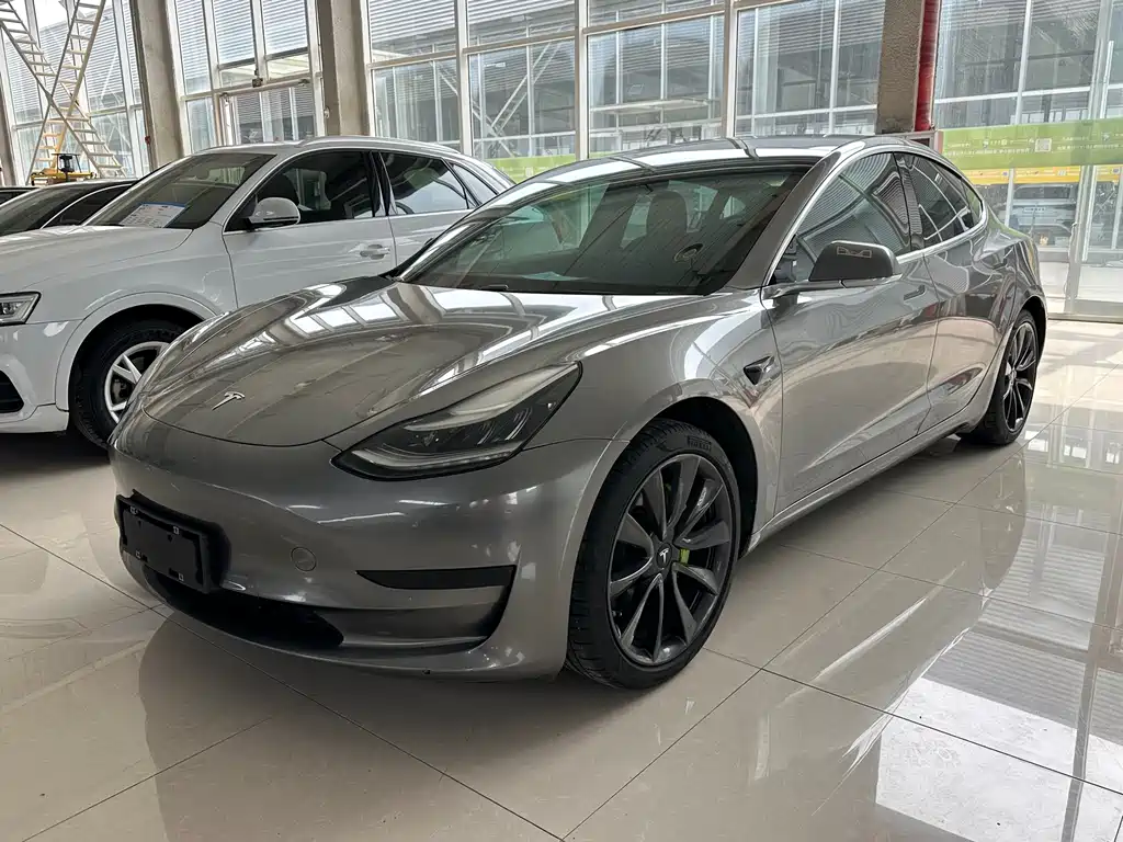 Tesla Model 3 2020 — фото 1