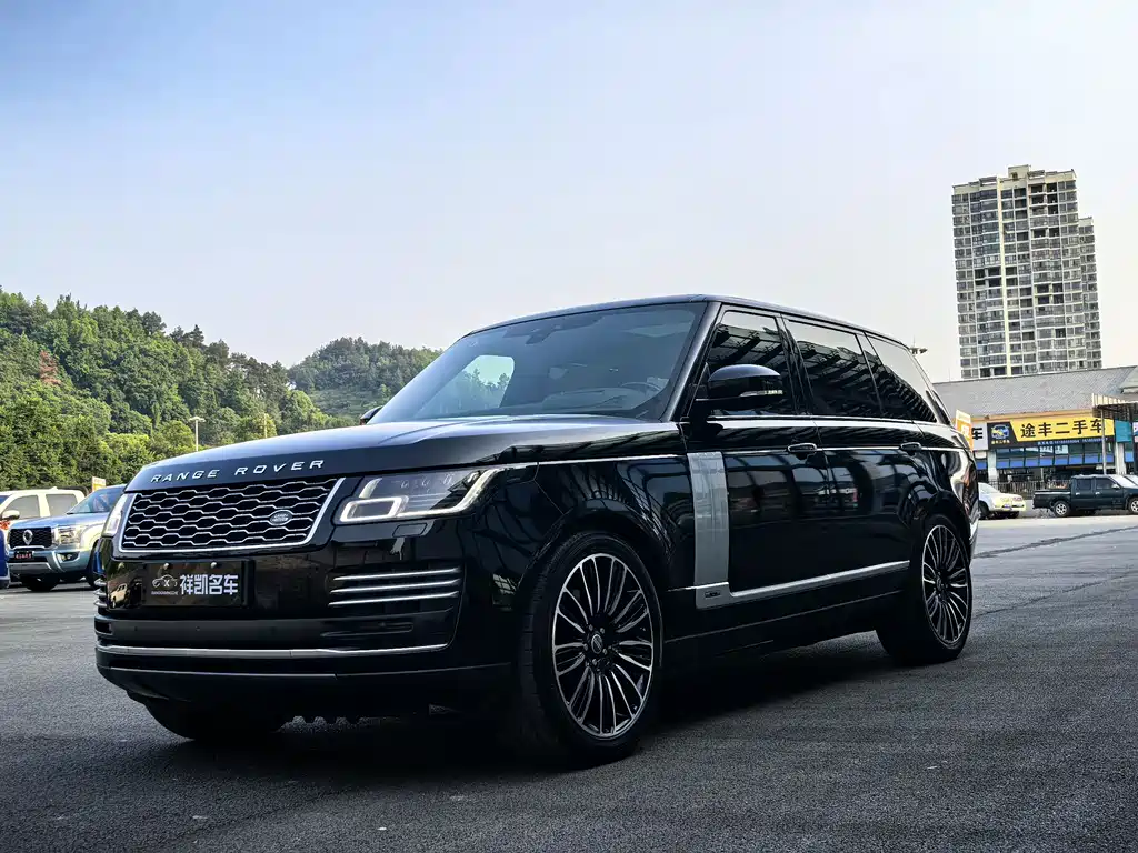 Land Rover Range Rover 2020 — фото 1