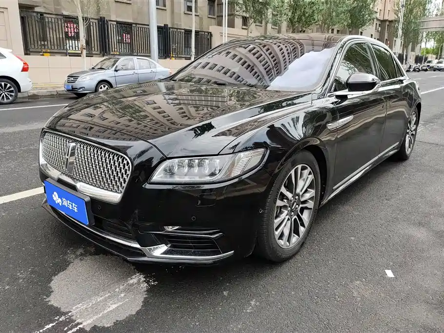 Lincoln Continental 2018 — фото 1