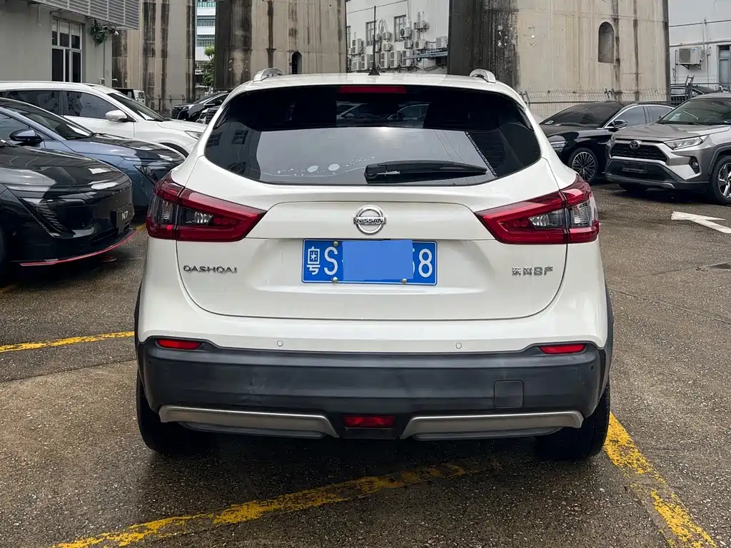 Nissan Qashqai 2022 — фото 4