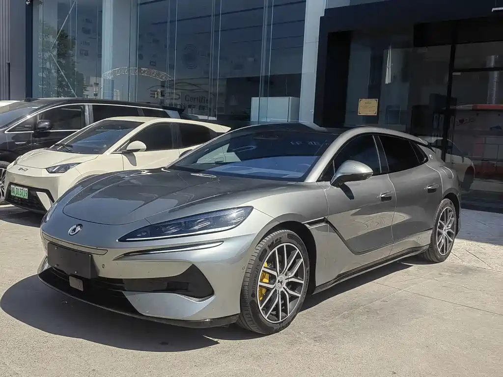 Denza Z9GT 2024