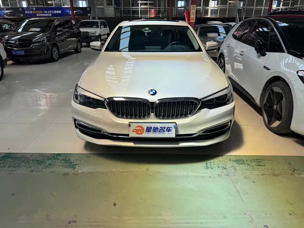 BMW 5 Series 2018 — фото 2