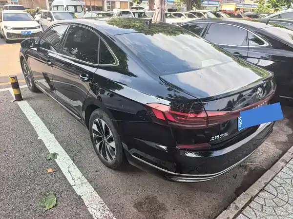 Volkswagen Passat 2024