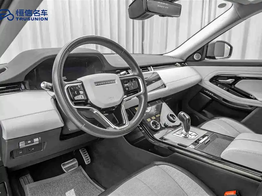 Land Rover Range Rover Evoque 2023 — фото 12