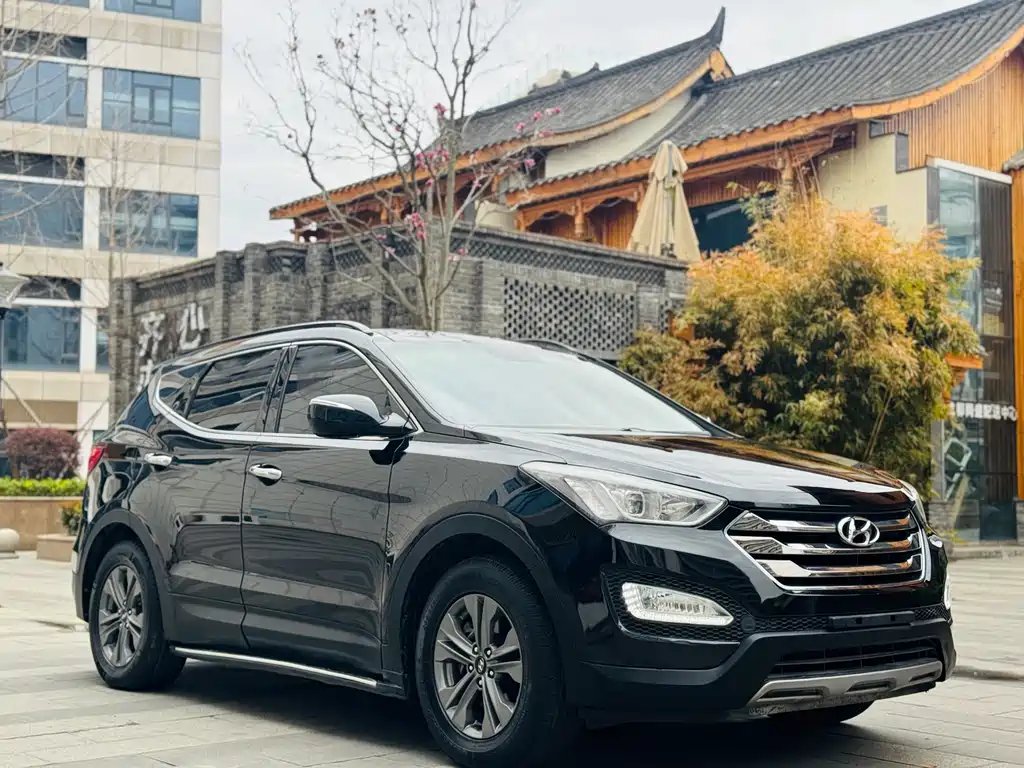 Hyundai Santa Fe 2015 — фото 3