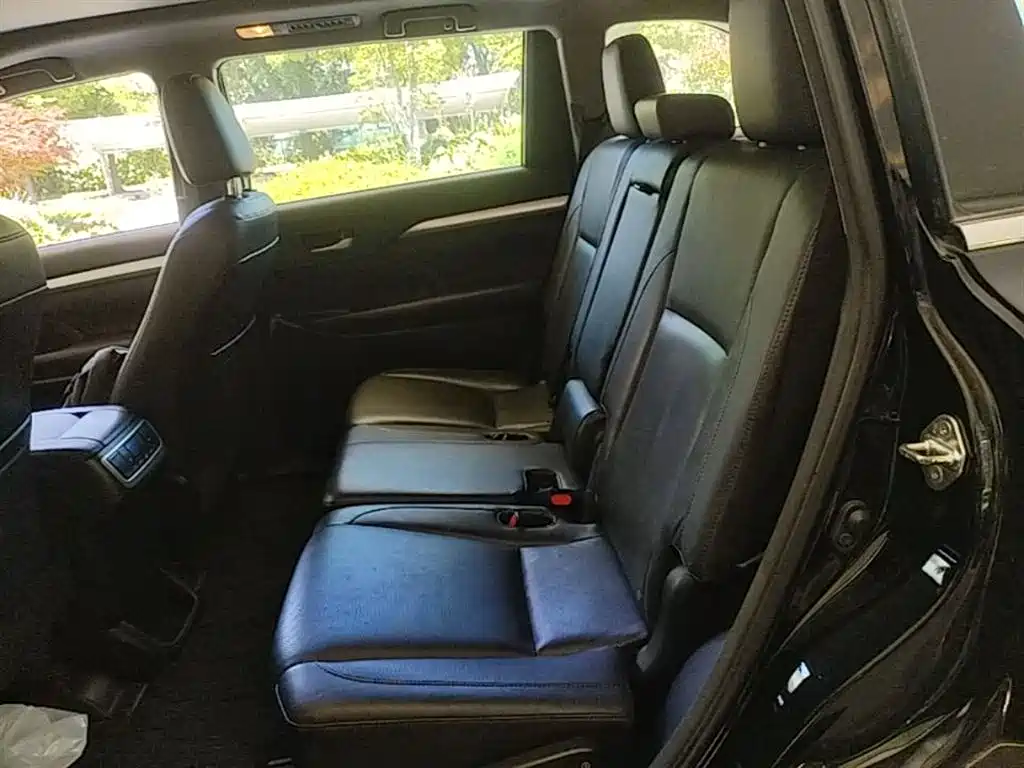 Toyota Highlander 2016 — фото 17