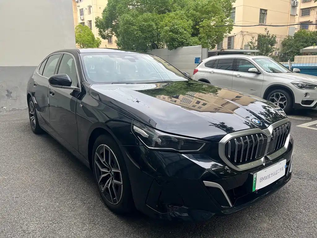 BMW i5 2025 — фото 3