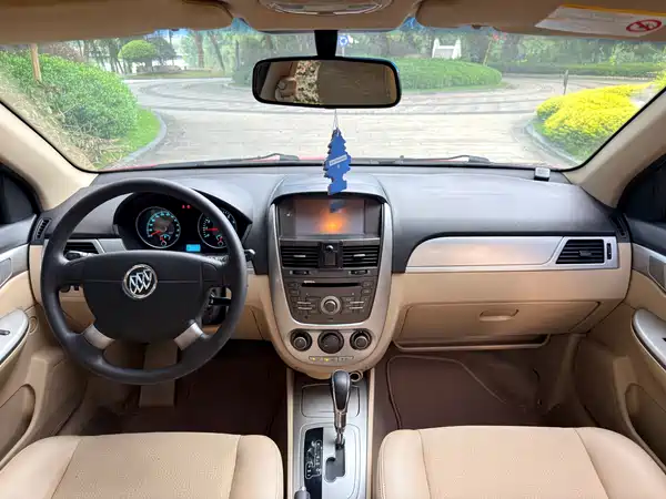 Buick Excelle 2014
