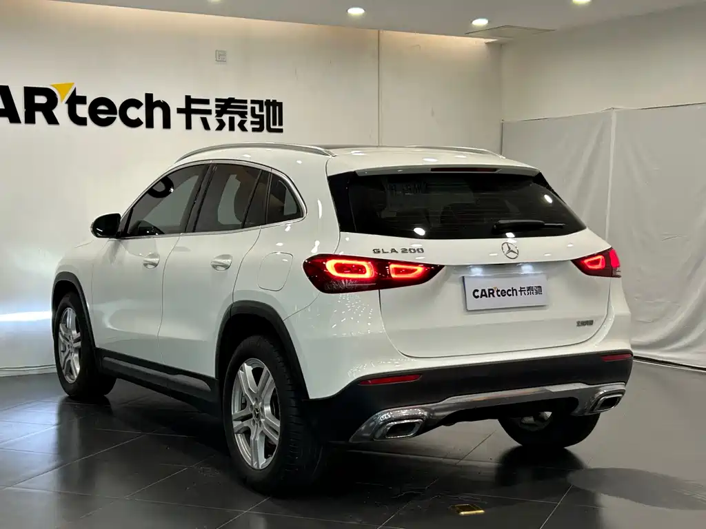 Mercedes-Benz GLA 2023