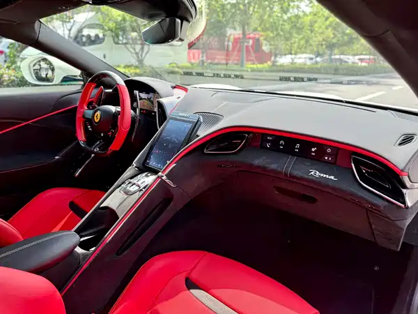 Ferrari Roma 2024