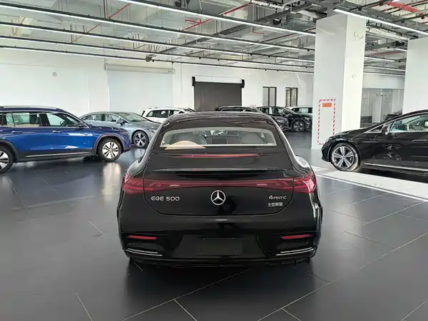Mercedes-Benz EQE 2025