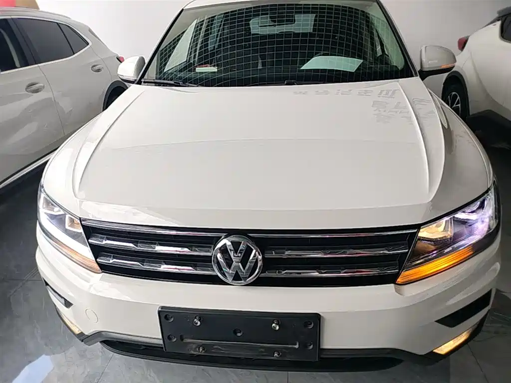 Volkswagen Tiguan L 2020 — фото 3