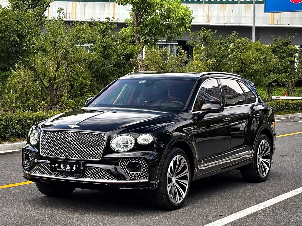 Bentley Bentayga 2020 — фото 1