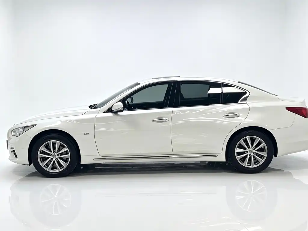 Infiniti Q50L 2016 — фото 4
