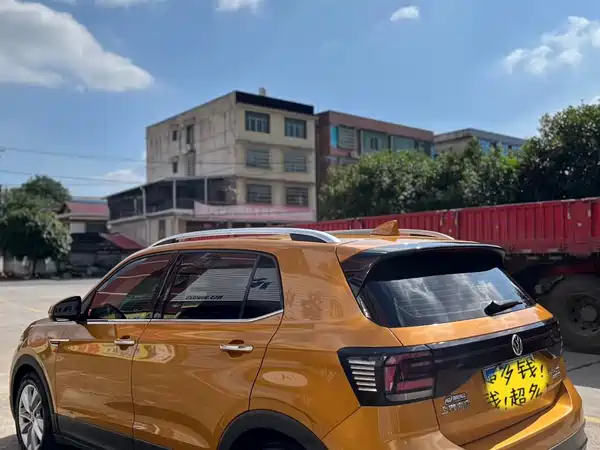Volkswagen T-Cross 2019
