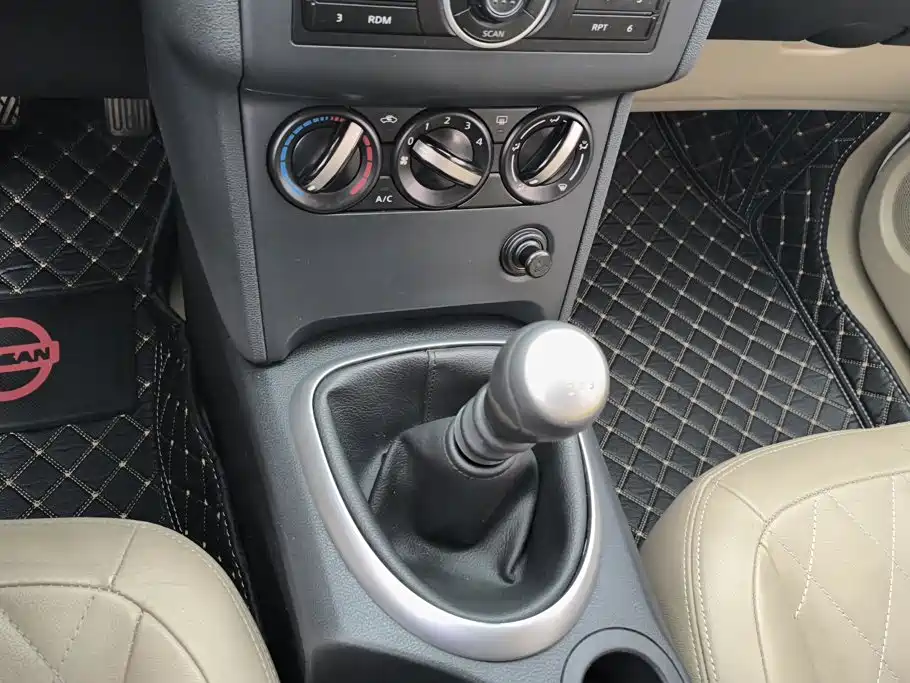 Nissan Qashqai 2013 — фото 16