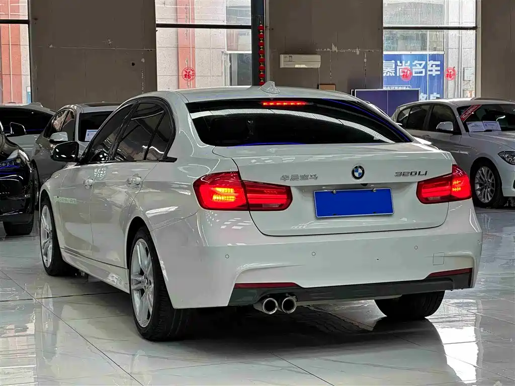 BMW 3 Series 2019 — фото 4