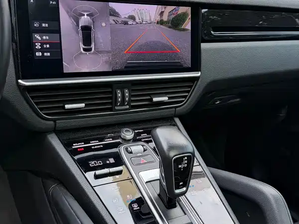 Porsche Cayenne 2020