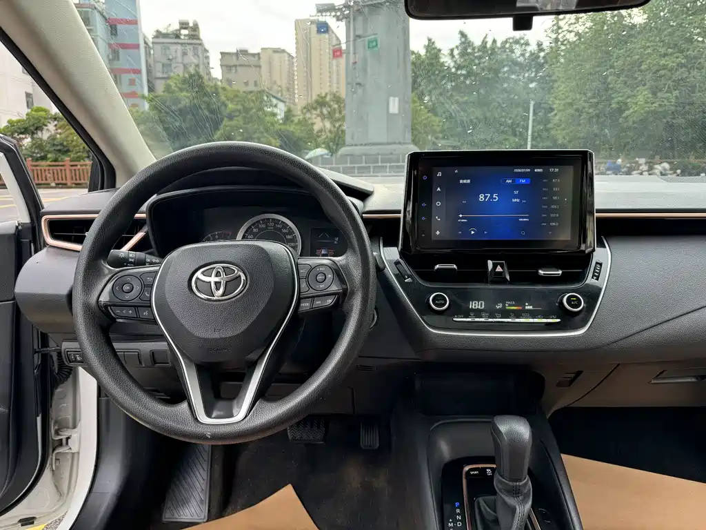 Toyota Corolla 2021 — фото 15