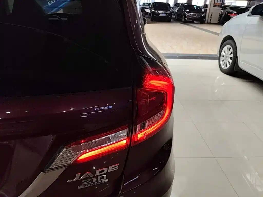 Honda Jade 2018 — фото 8