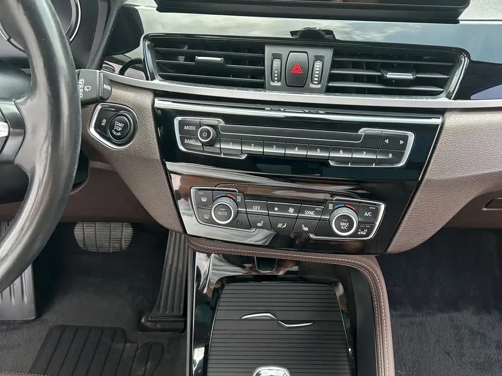 BMW X1 2022 — фото 13