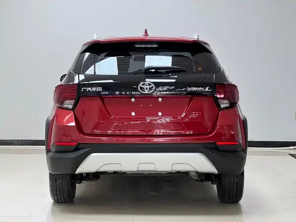 Toyota Yaris L 2022