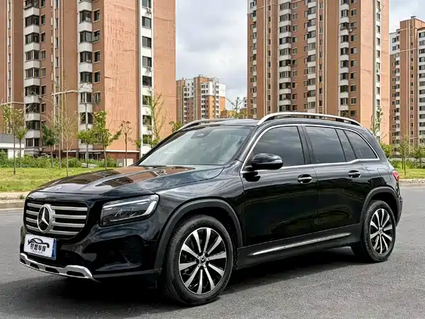 Mercedes-Benz GLB 2025