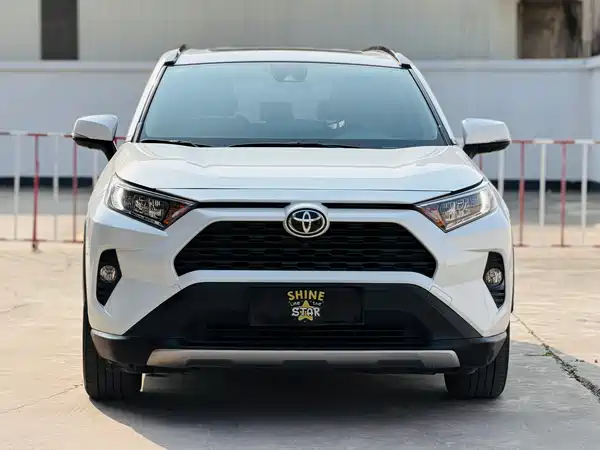 Toyota RAV4 2021