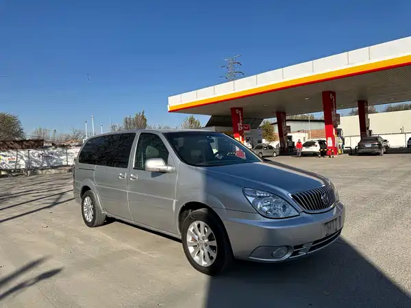 Buick GL8 2012