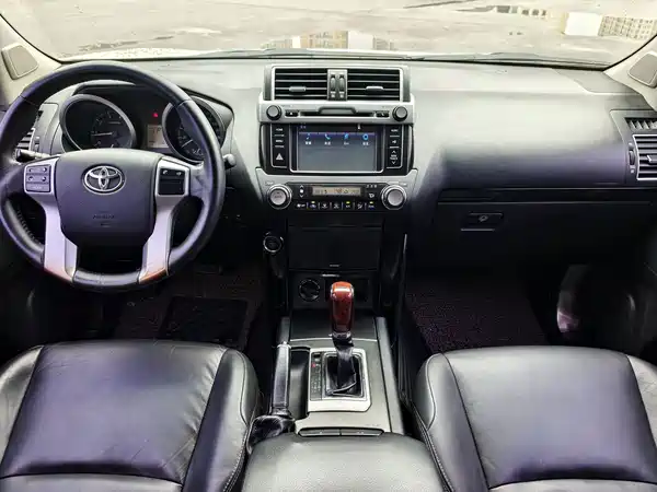 Toyota Prado 2016