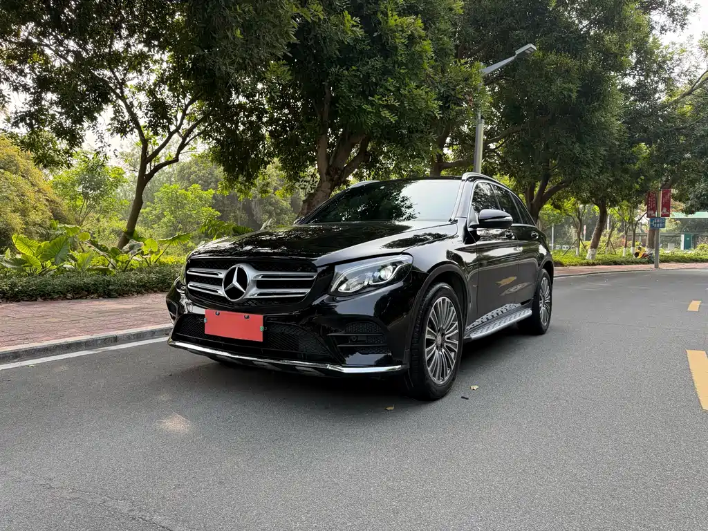 Mercedes-Benz GLC 2017 — фото 1