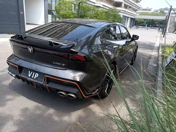 Changan UNI-V 2022