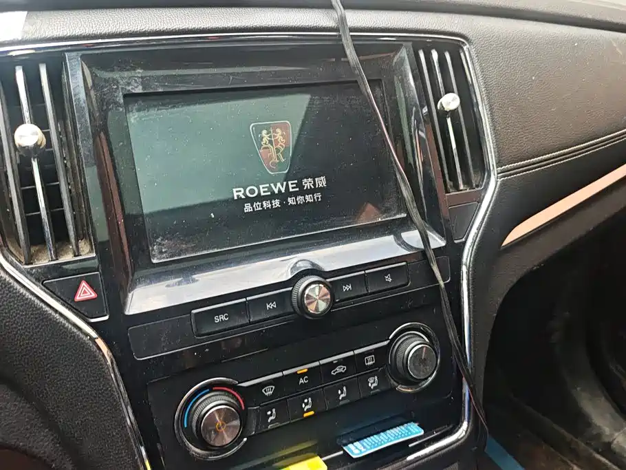 Roewe RX5 2019 — фото 13