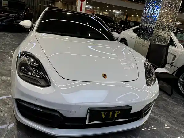 Porsche Panamera 2020
