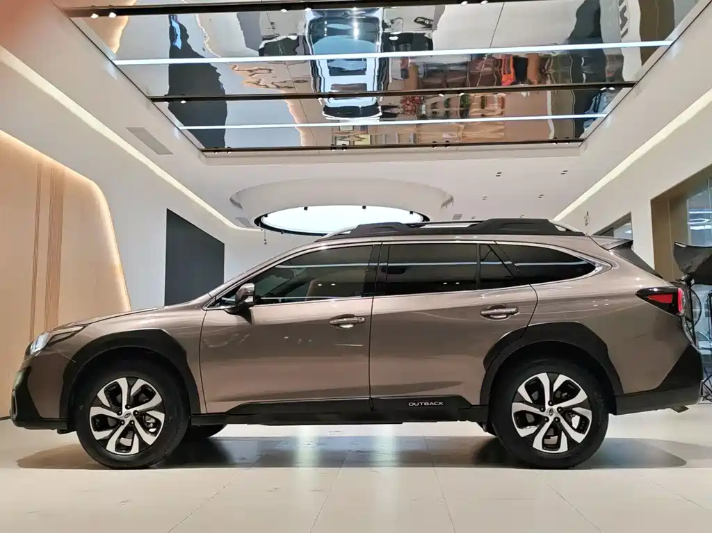 Subaru Outback 2022 — фото 7