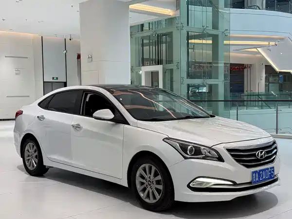 Hyundai Mistra 2014