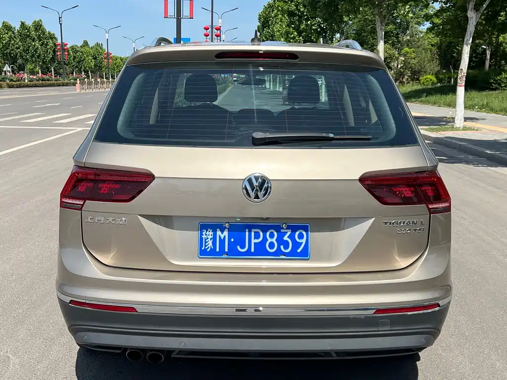 Volkswagen Tiguan L 2017 — фото 8