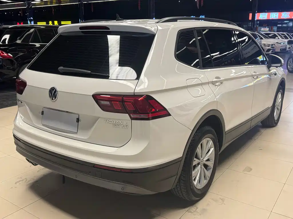 Volkswagen Tiguan L 2018 — фото 14